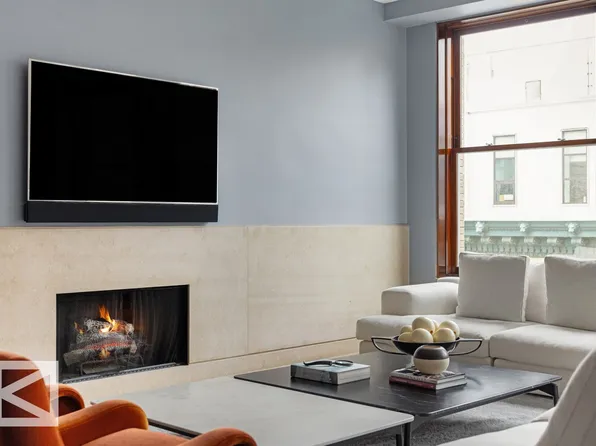 32 West 18th Street image 14 of 23