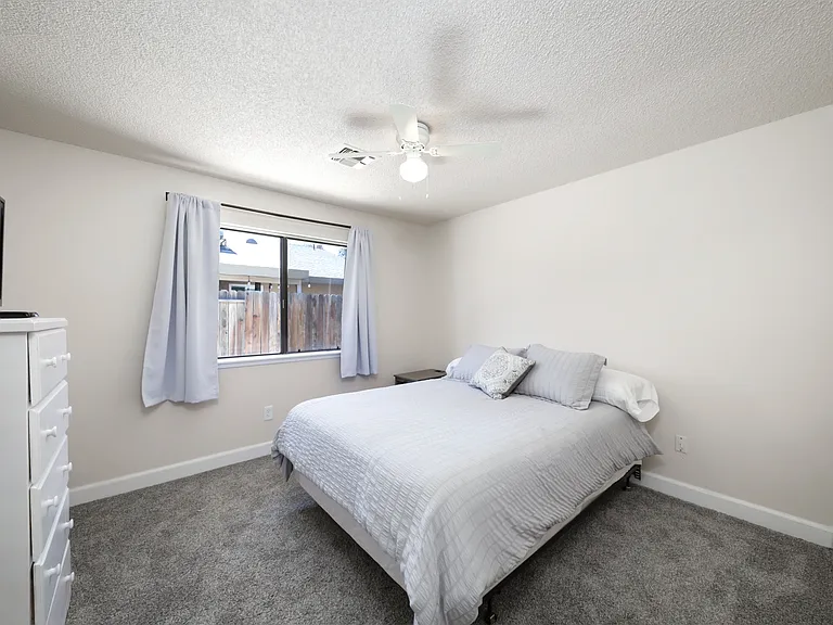4304 Milo Ave — Photo 35