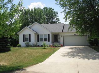 53449 Valley Springs Ct, Granger, IN 46530