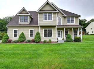 7 Millennium Dr, Cromwell, CT 06416