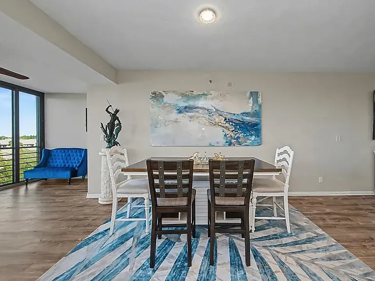 5408 Eagles Point Cir #302 — Photo 6