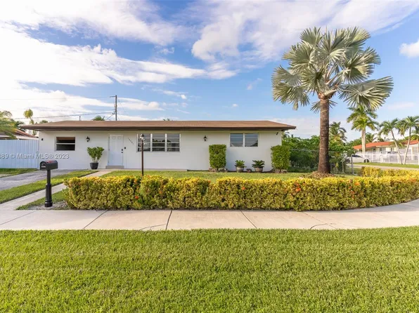 15501 SW 299th St, Homestead, FL 33033