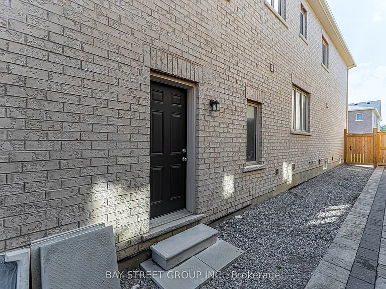 60 Mohandas Dr — Photo 48