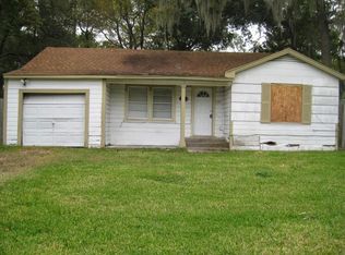 4014 Raccoon Dr, Baytown, TX 77521