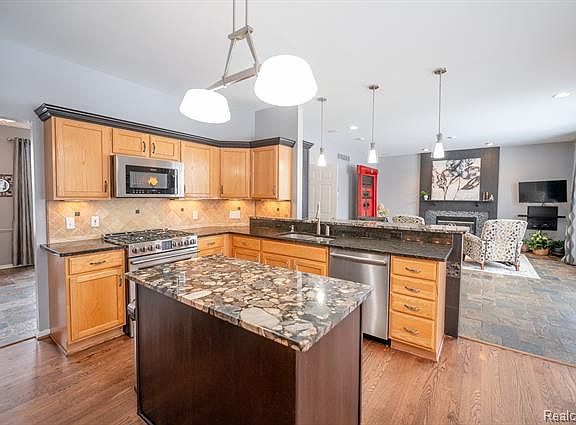 3rd image of 9053 Bradway Blvd