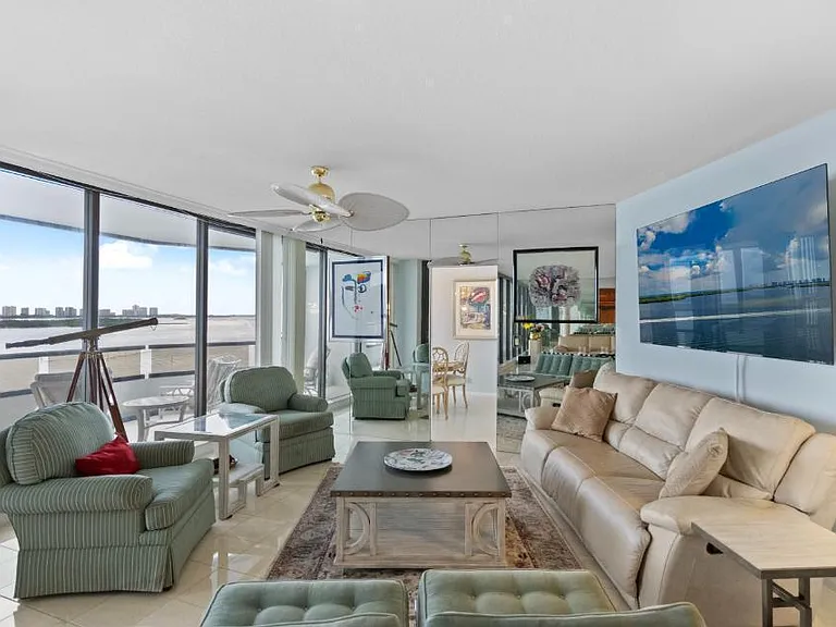 100 Lakeshore Dr #957 — Photo 6