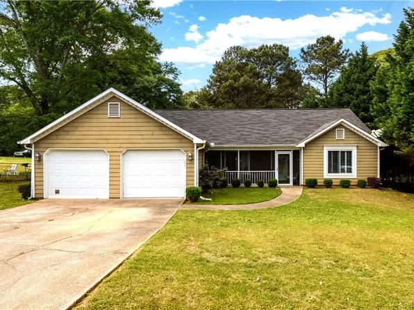 840 Lodgeview Dr, Bethlehem, GA 30620