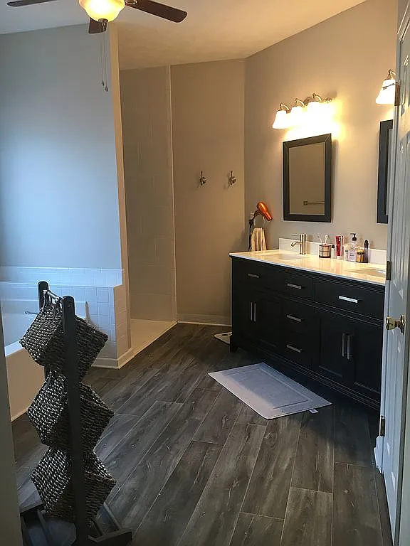 3162 Cobblers Walk photo 1