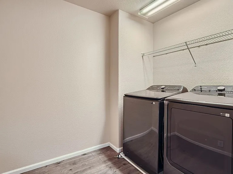 7669 Sandy Springs Point — Photo 7