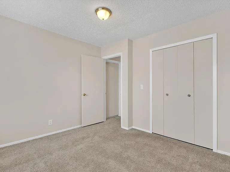 Parkwood Townhomes — Photo 18