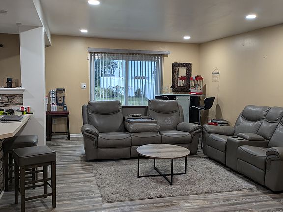 2nd image of 336 Marldale Dr #1