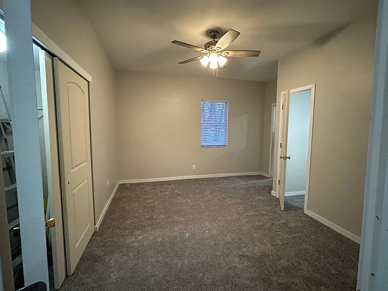 1353 Mulberry St — Photo 8