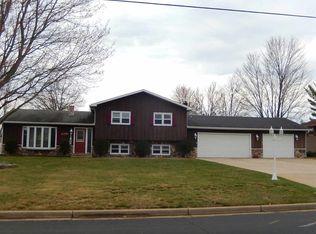 1208 Mosinee Ave, Mosinee, WI 54455