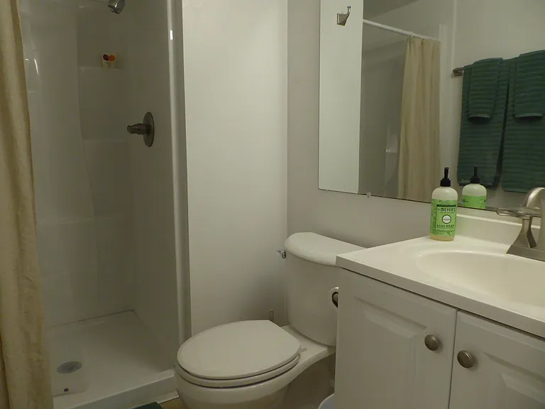 10412 Guadalajara Ave NE — Photo 20