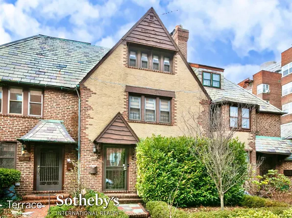 111-37 76th Avenue image 1 of 30