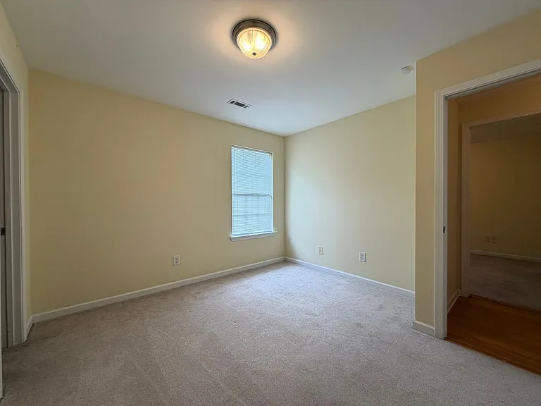 10 Southfork Dr SW — Photo 17