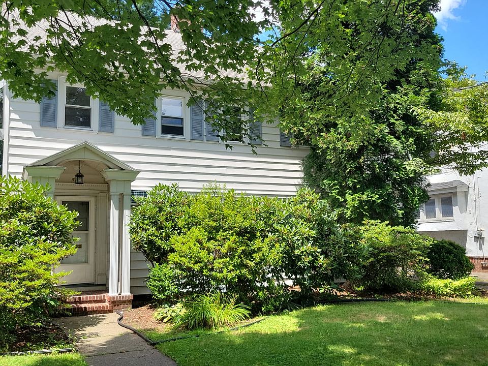 2nd image of 560 Gibson Ave