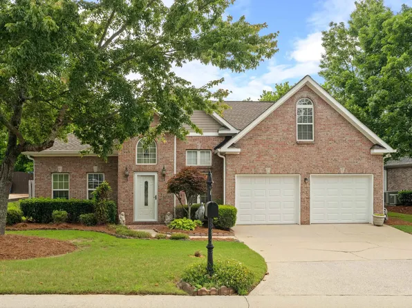 4862 Wood Springs Ln, Hoover, AL 35226