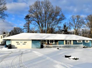 1853 Grafton Rd, Elyria, OH 44035