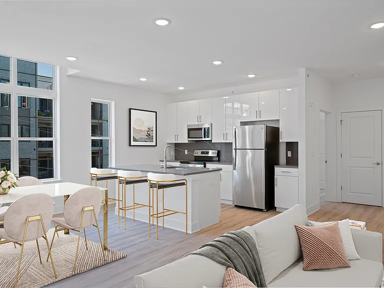 20A Macarthur Ave #307 — Photo 1