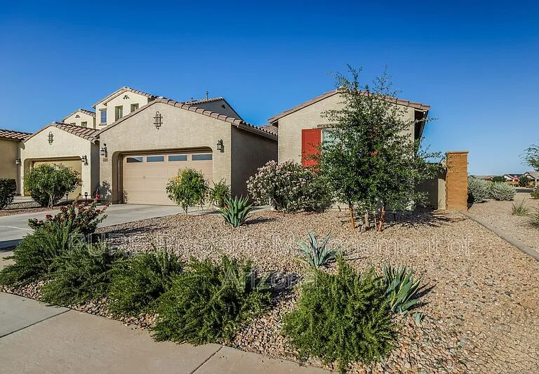 22555 N Diamond Dr — Photo 2