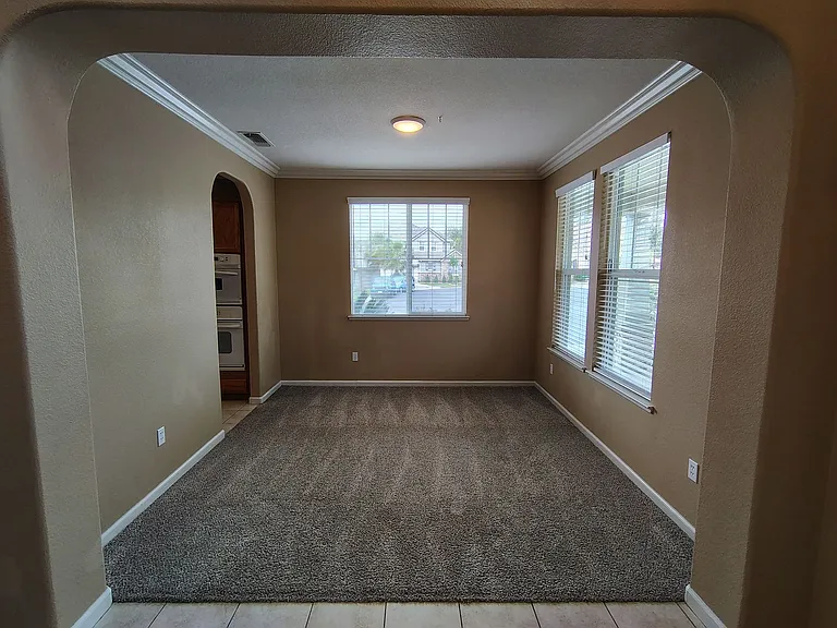 13606 Brook Way — Photo 5