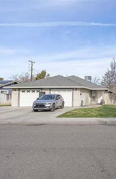 1st image of 1405 5th Ave