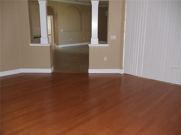 5th image of 295 Terranova Blvd