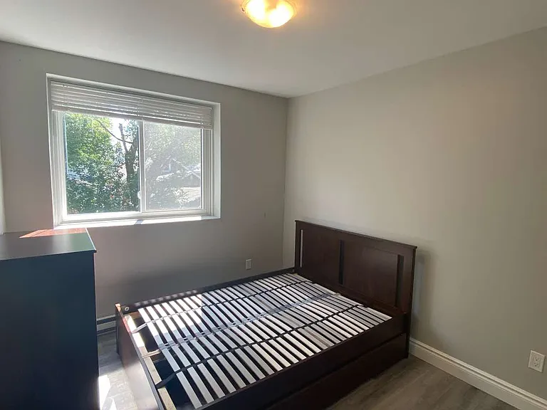 385 Division St #201 — Photo 7