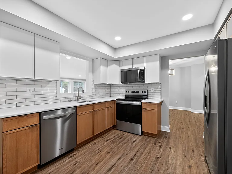 1392 Stokes Rd — Photo 19