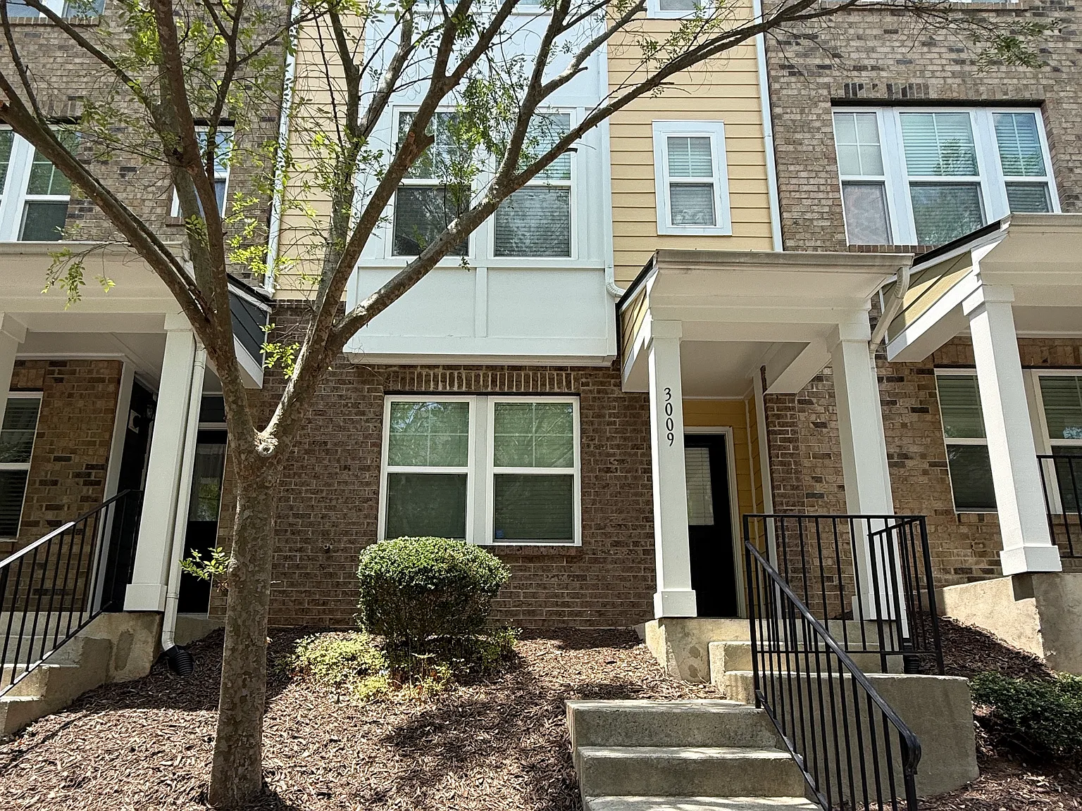 3 bed, 3.5 bath, 1751 sqft, $1,875 — Photo 1