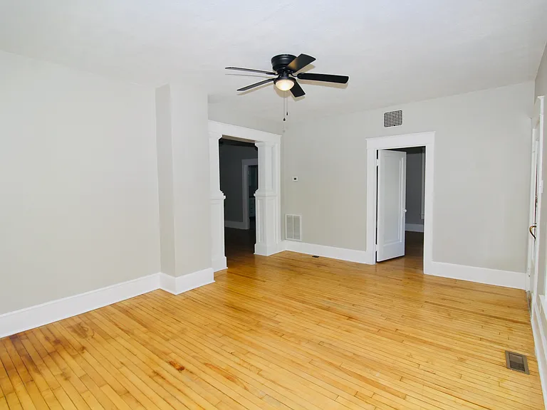 2035 Broadway St — Photo 7