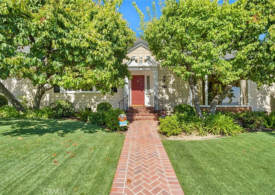 1st image of 1924 Las Flores Dr