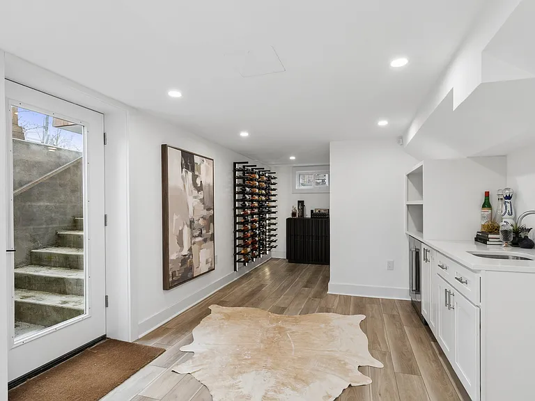38 Sandra Rd — Photo 28