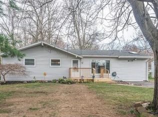 8739 Buerk Dr, Temperance, MI 48182