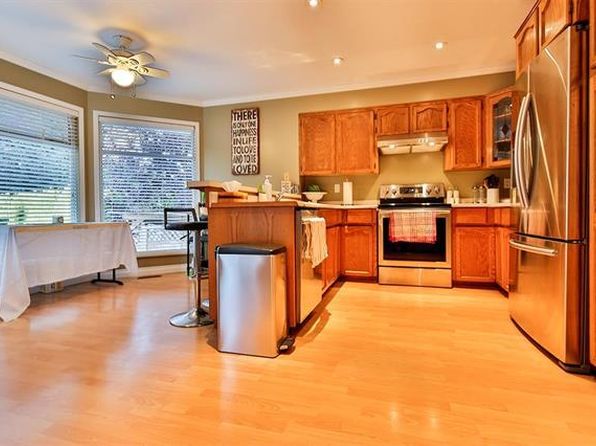 15477 93a Ave, Surrey, BC V3R 9P9