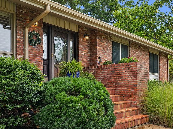 3rd image of 6721 Currywood Dr