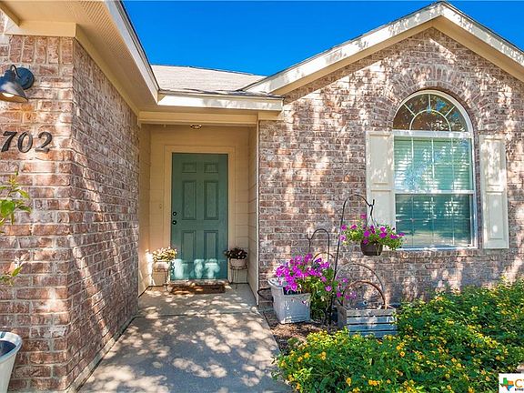 2nd image of 1702 Oak Chase Trl
