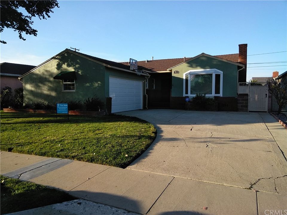 1st image of 2711 W 168th St