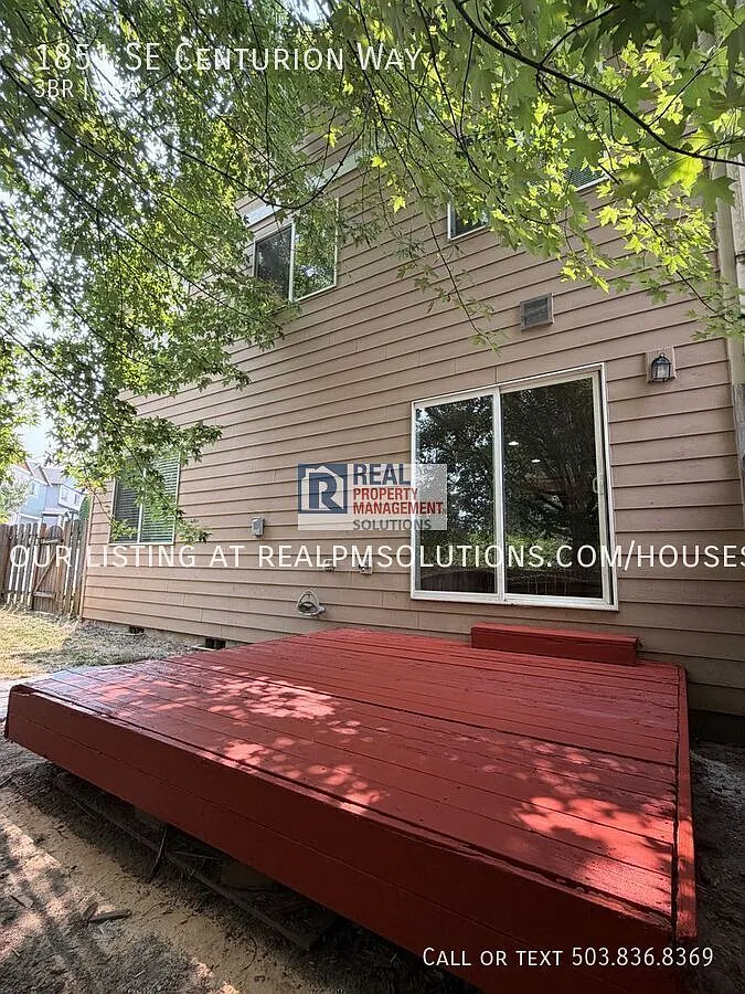Welcome Home to Comfort and Space! — Photo 4