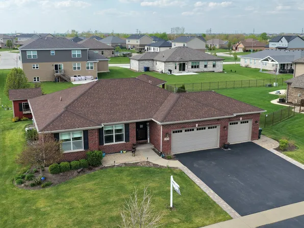 2373 Alta Vista Dr, New Lenox, IL 60451