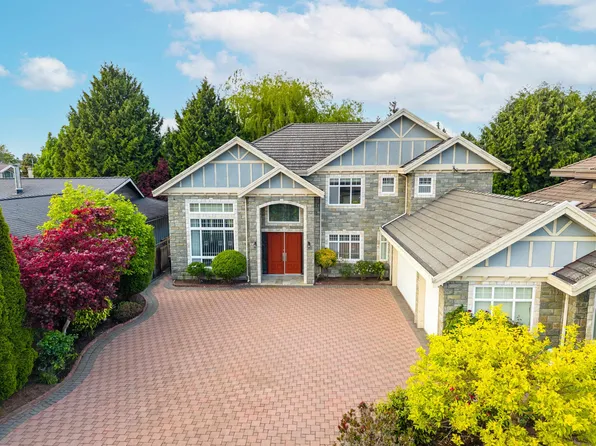 5631 Clearwater Dr, Richmond, BC V7C 3B6