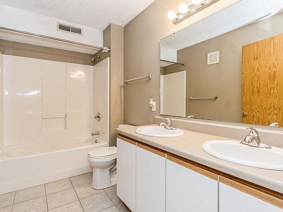 5th image of 20 Zeller Xing APT 312