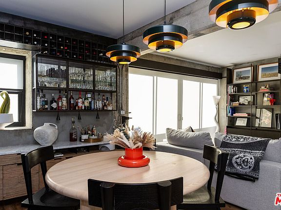 3rd image of 416 S Spring St APT 609