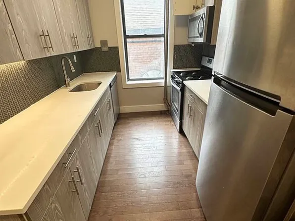 92 Wadsworth Avenue image 1 of 8