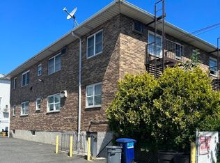 414 Garretson Ave APT 2B, Staten Island, NY 10305