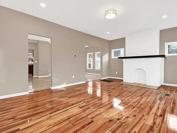 3rd image of 62 Clarendon Ave