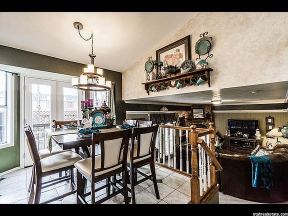 5th image of 1129 W Glen Springs Way