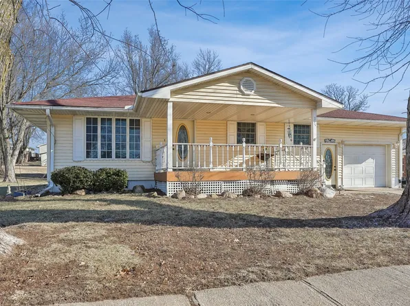 115 N Vine Ave, Lacona, IA 50139