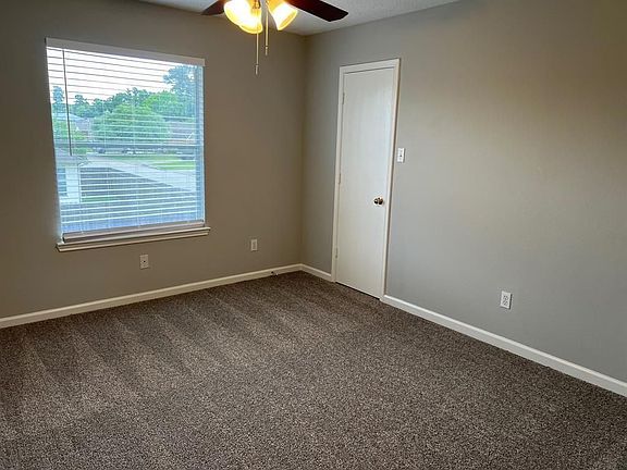 3rd image of 32006 Ashton Ln